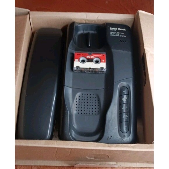 Vintage Radio Shack Touch-Tone Remote Control Answering System Phone (No Cords) - Picture 2 of 12